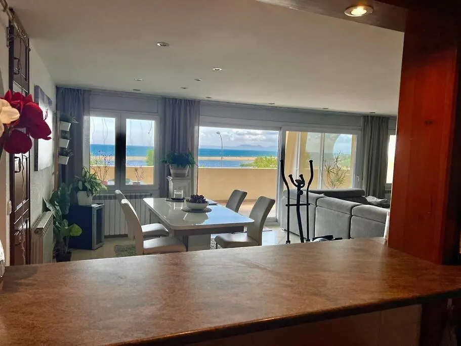 شقة 3Apartamento De Tres Habitaciones إمبوريابرافا إسبانيا