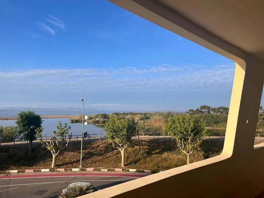 3Apartamento De Tres Habitaciones إمبوريابرافا