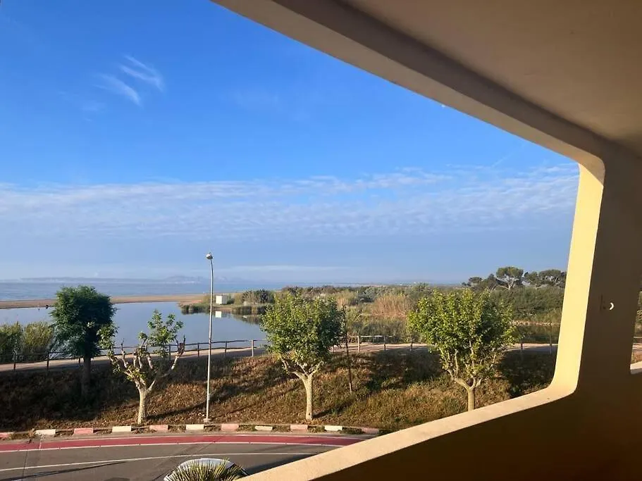 3Apartamento De Tres Habitaciones إمبوريابرافا 0*,  إسبانيا