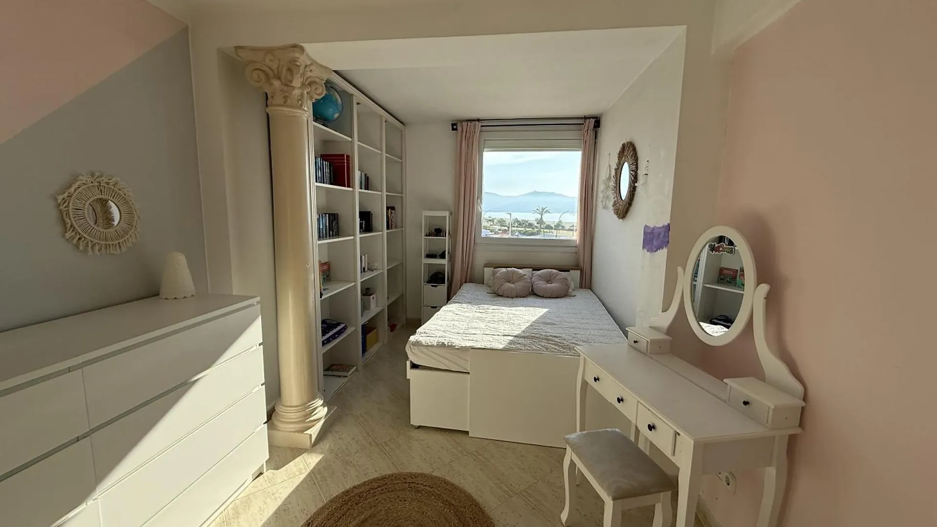 Lägenhet 3Apartamento De Tres Habitaciones Empuriabrava